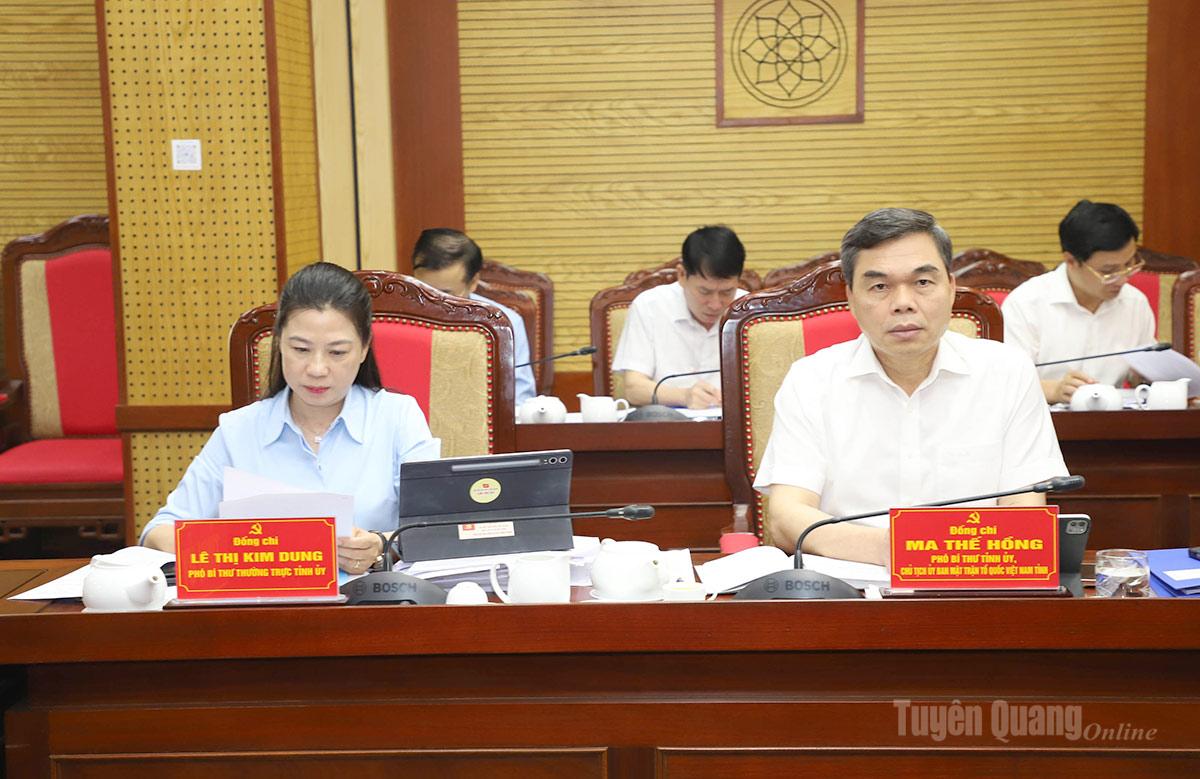 Các đồng chí Thường trực Tỉnh ủy dự Hội nghị Ban Thường vụ Tỉnh ủy.